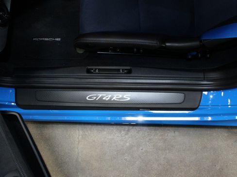 Used 2023 Porsche 718 Cayman GT4 RS image 25