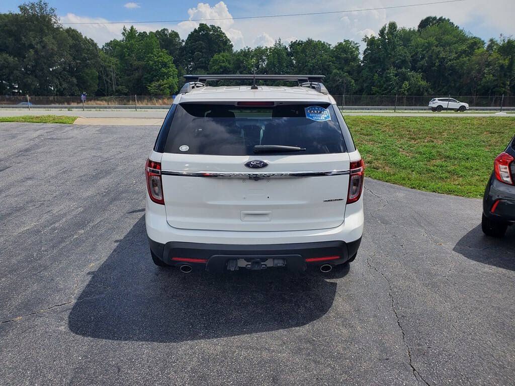Used 2015 Ford Explorer Limited w/ Equipment Group 302A FWD image 6