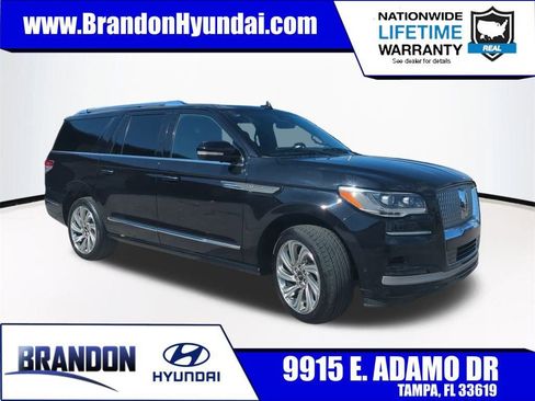 Used 2023 Lincoln Navigator L Reserve image 1