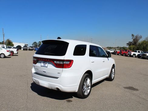 Used 2023 Dodge Durango GT image 9