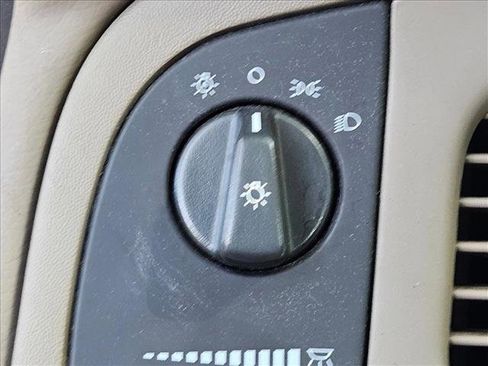 Used 2004 Mercury Grand Marquis GS image 8