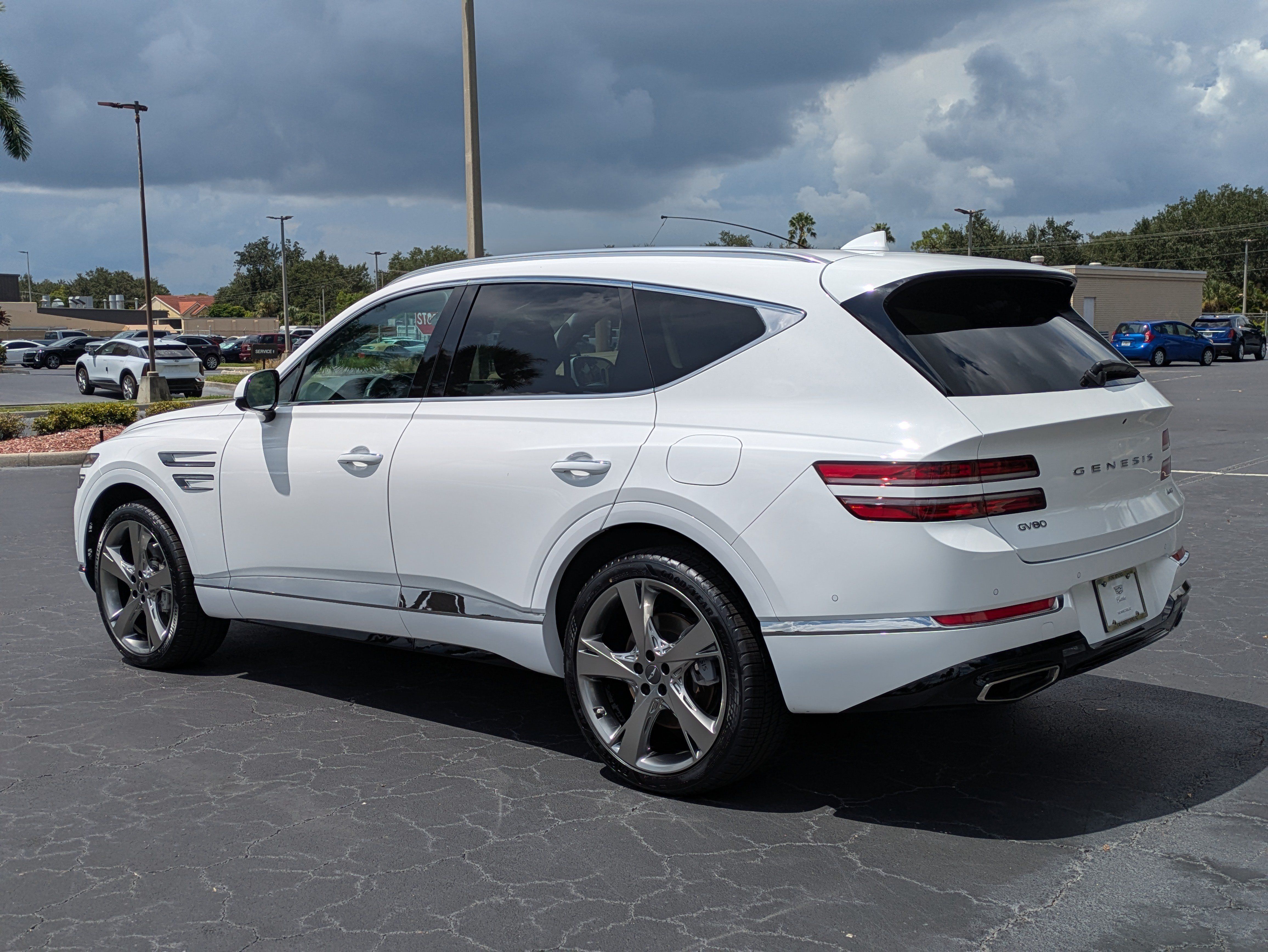 Used 2023 Genesis GV80 2.5T w/ Prestige Package AWD/4WD image 4
