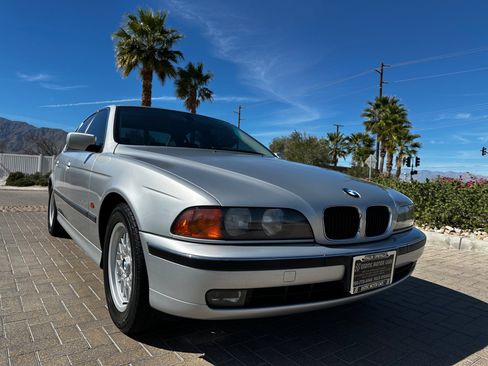 Used 2000 BMW 528i Sedan image 9