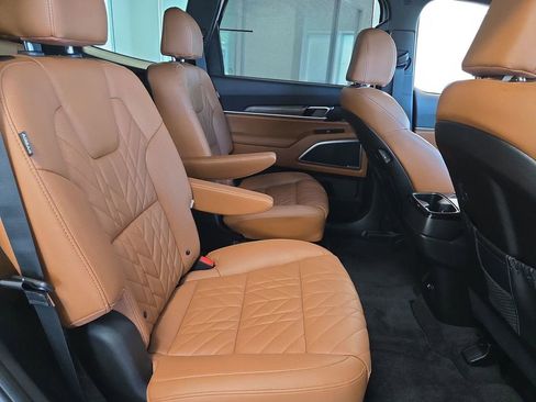 Used 2025 Kia Telluride EX X-Line image 27