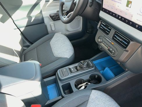 New 2025 Ford Maverick XLT w/ XLT Luxury Package image 11