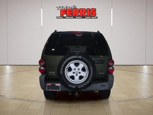 Used 2007 Jeep Liberty Sport AWD/4WD image 6