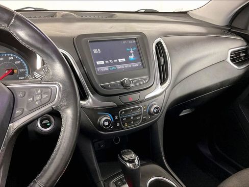 Used 2018 Chevrolet Equinox LT image 9
