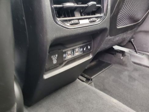 Certified 2023 Jeep Grand Cherokee Limited image 28