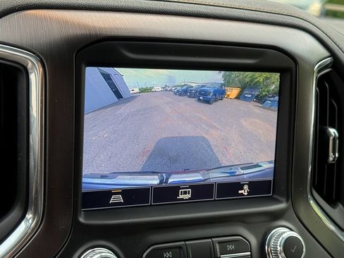 Used 2021 GMC Sierra 1500 AT4 w/ AT4 Preferred Package AWD/4WD image 39