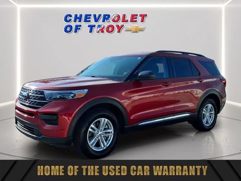Used 2021 Ford Explorer XLT w/ Class III Trailer Tow Package AWD/4WD image 4