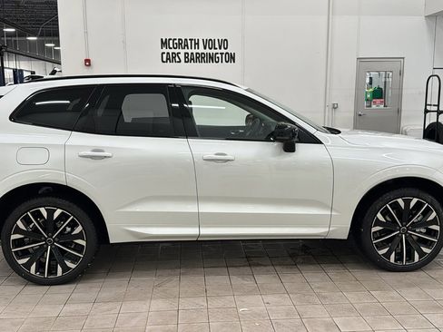 New 2026 Volvo XC60 T8 Ultra w/ Protection Package Premier image 4
