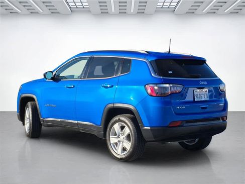 Used 2022 Jeep Compass Latitude image 4
