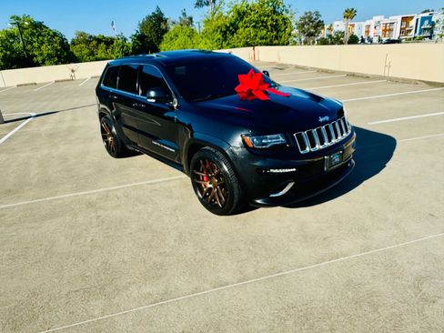 Used 2014 Jeep Grand Cherokee SRT8 w/ Luxury Group II image 4