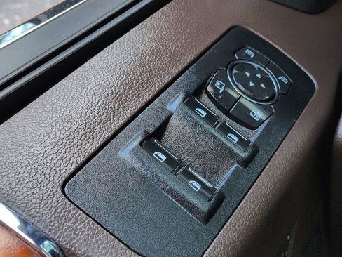 Used 2020 Ford F150 King Ranch w/ Equipment Group 601A Luxury AWD/4WD image 24