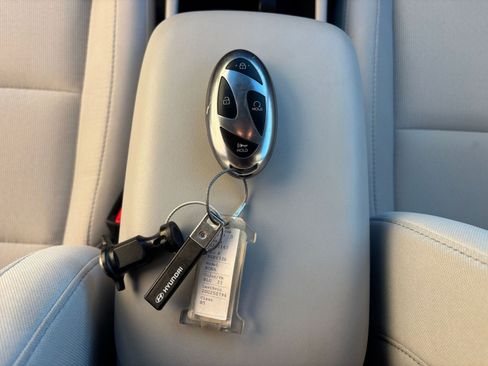 Used 2025 Hyundai Kona SEL image 22