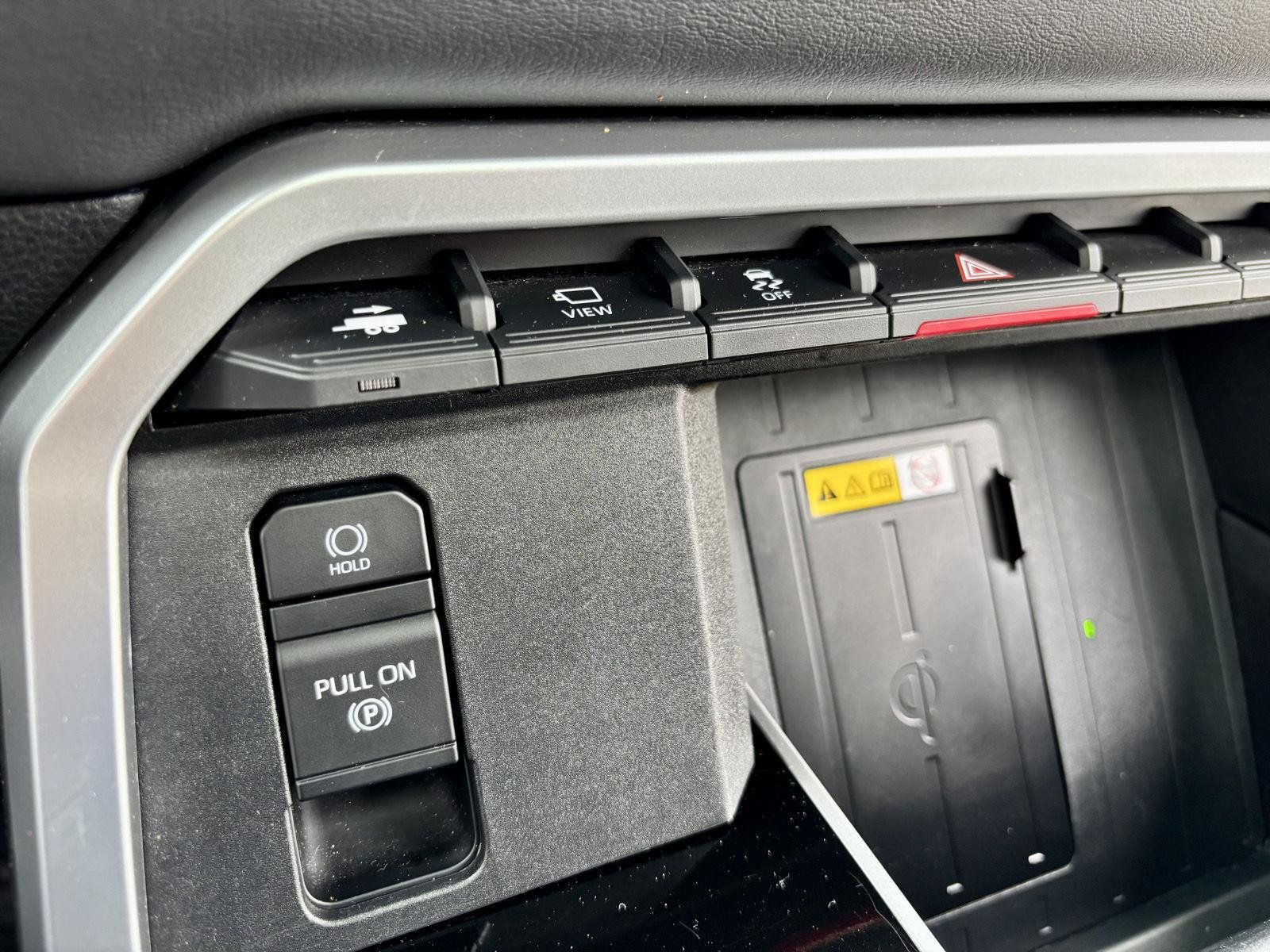 Used 2023 Toyota Sequoia Platinum AWD/4WD image 39