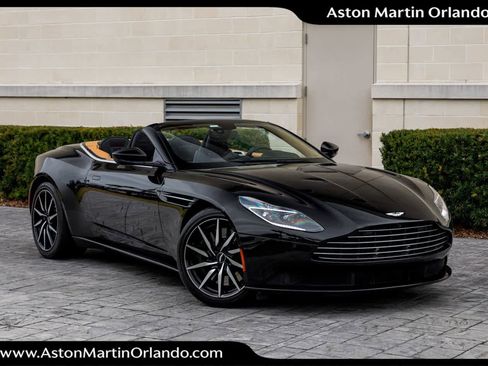 Used 2019 Aston Martin DB11 Volante image 29