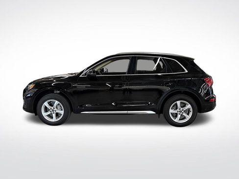 Used 2024 Audi Q5 2.0T Premium w/ Convenience Package AWD/4WD image 2