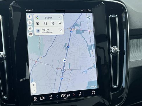 Used 2025 Volvo XC40 B5 Core w/ Protection Package Premier image 34