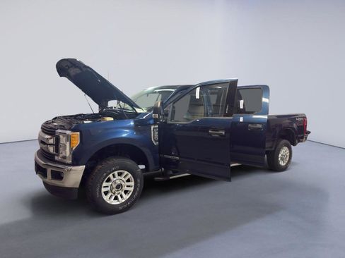 Used 2017 Ford F350 XLT w/ XLT Value Package image 9