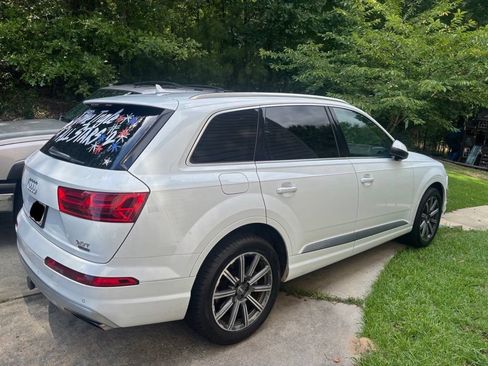 Used 2017 Audi Q7 3.0T Premium Plus w/ Premium Plus Package AWD/4WD image 5