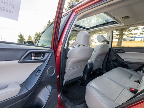 Used 2016 Subaru Forester 2.5i Touring image 16