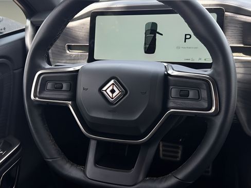 Used 2024 Rivian R1S Adventure AWD/4WD image 13
