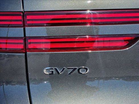 Used 2025 Genesis GV70 2.5T image 30