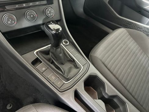 Used 2023 Volkswagen Jetta S image 20