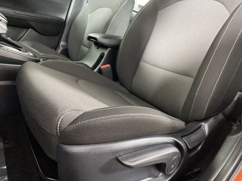 Used 2024 Kia Forte LXS w/ LXS Technology Package image 17