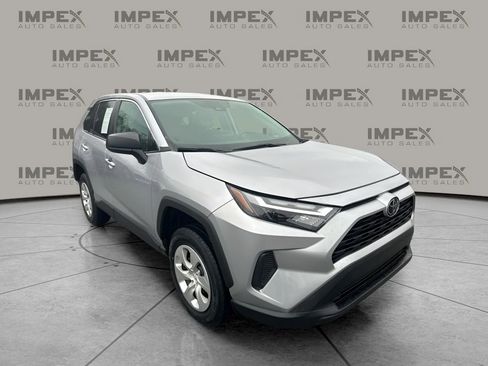 Used 2023 Toyota RAV4 LE image 7