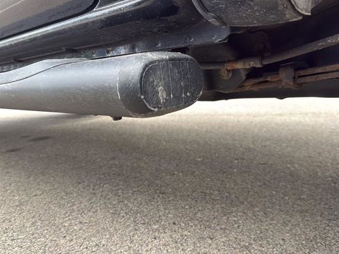 Used 2017 Toyota Tacoma TRD Off-Road w/ Tow Package (A/T) image 12