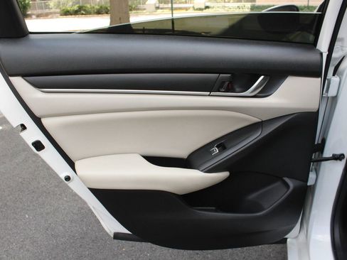 Used 2021 Honda Accord LX image 21
