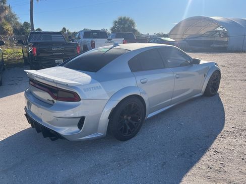 Used 2020 Dodge Charger SRT Hellcat w/ Harman/Kardon Audio Group image 4