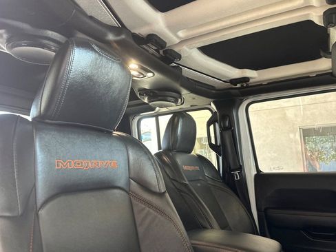 Used 2022 Jeep Gladiator Mojave w/ Trailer Tow Package AWD/4WD image 16