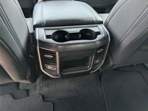 Used 2022 RAM 1500 Big Horn AWD/4WD image 18