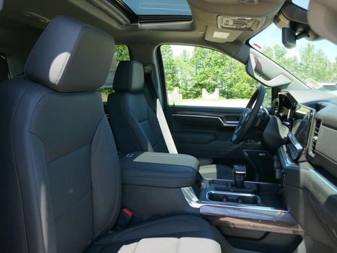 New 2026 Chevrolet Silverado 1500 LTZ w/ LTZ Premium Package AWD/4WD image 10