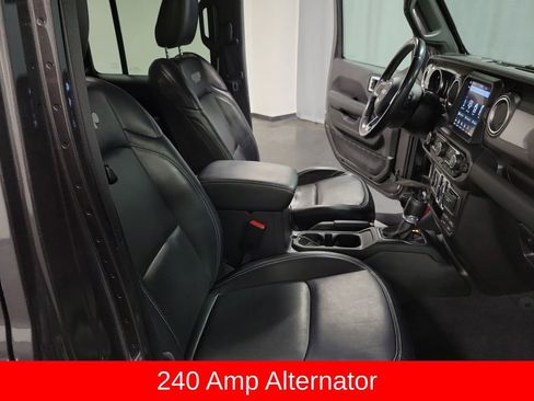 Used 2020 Jeep Wrangler Unlimited Sahara image 22