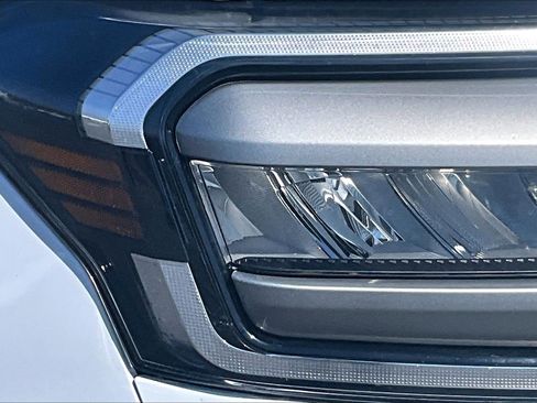 Used 2023 Ford Expedition XLT image 30