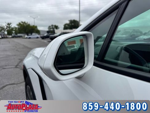 Used 2024 Chevrolet Blazer EV LT AWD/4WD image 17