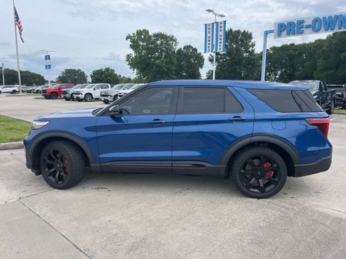 Used 2021 Ford Explorer ST w/ Equipment Group 401A AWD/4WD image 3