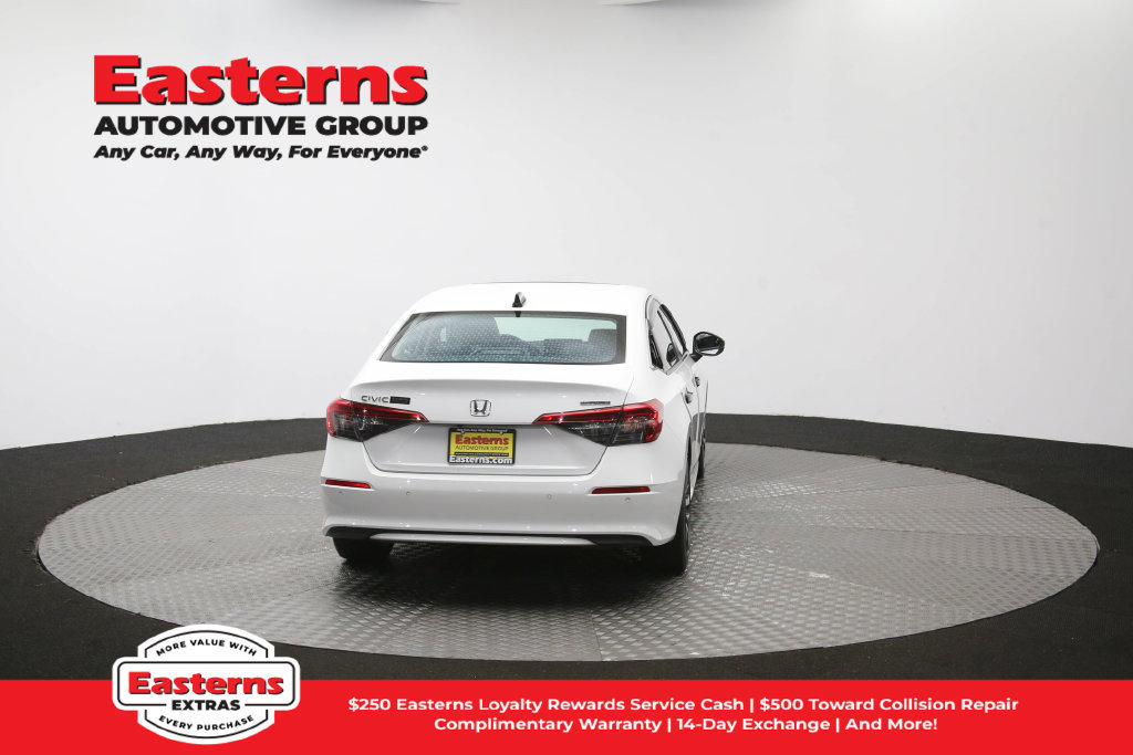 Used 2022 Honda Civic Touring image 38