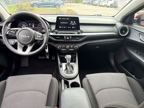 Used 2022 Kia Forte LXS image 16