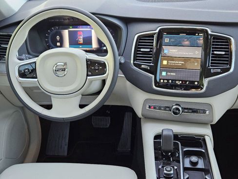 Certified 2025 Volvo XC90 B6 Plus w/ Protection Package Premier image 29