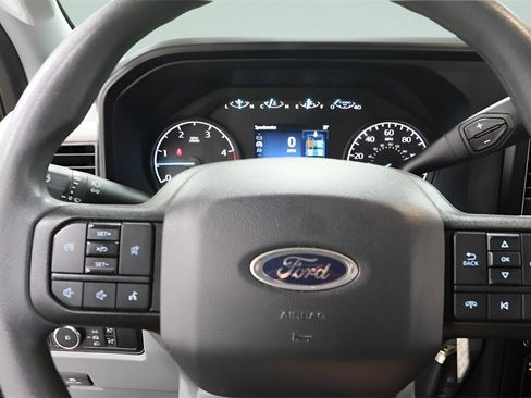 Used 2024 Ford F350 XLT image 11