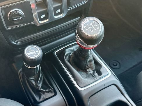 Used 2021 Jeep Wrangler Sport AWD/4WD image 18