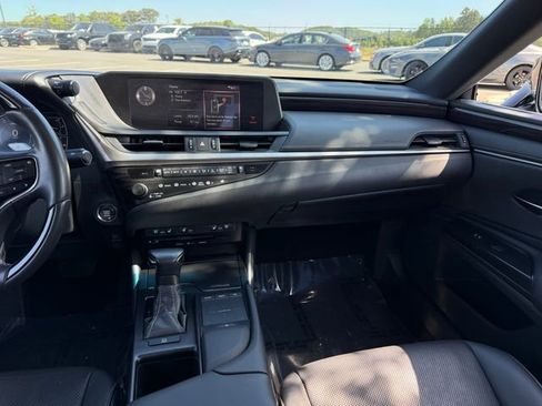 Used 2019 Lexus ES 350 w/ Premium Package image 15