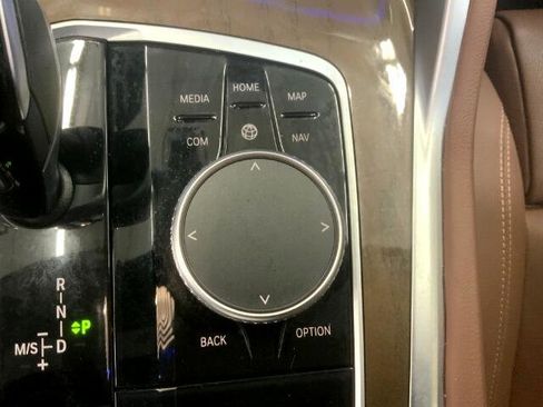 Used 2022 BMW X6 xDrive40i w/ M Sport Package image 20