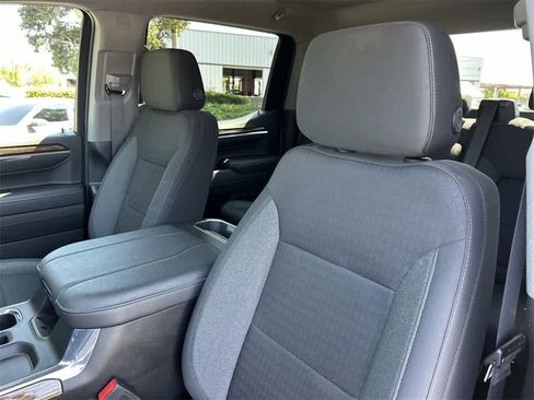 Used 2023 GMC Sierra 1500 Elevation image 40