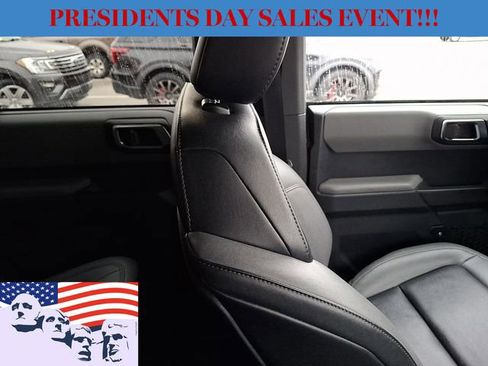 Used 2023 Ford Bronco Big Bend w/ Sasquatch Package image 13